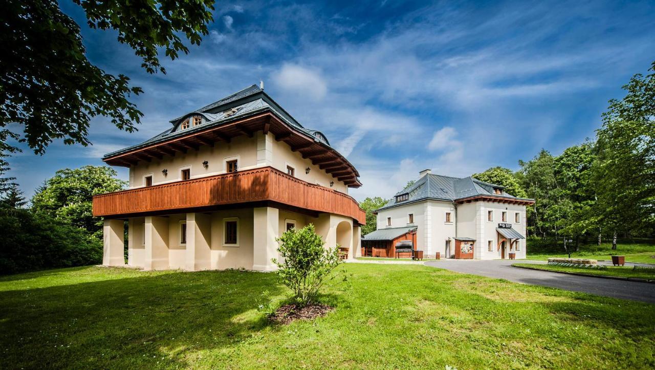 Hotel Kristin Hradek Decin Luaran gambar