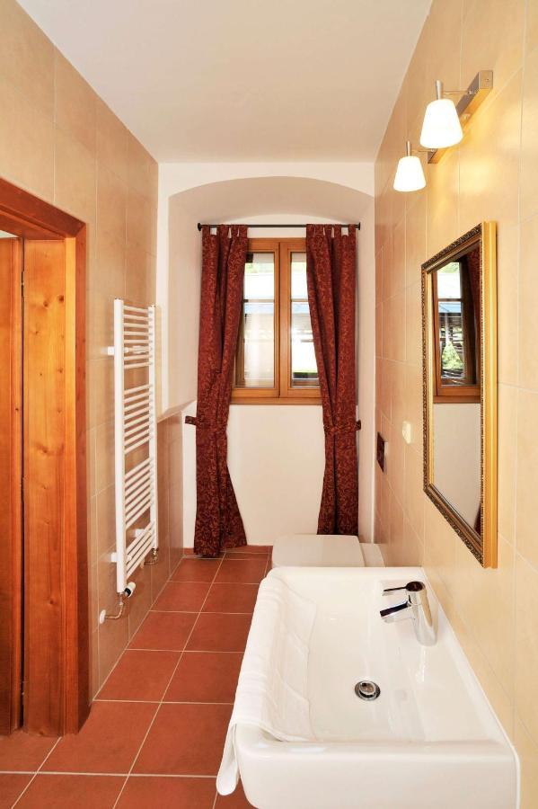 Hotel Kristin Hradek Decin Luaran gambar