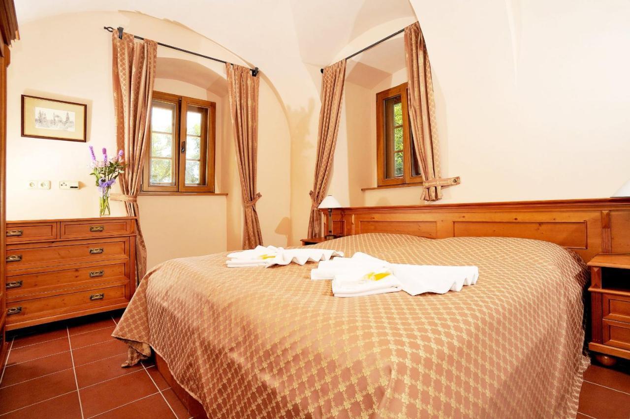 Hotel Kristin Hradek Decin Luaran gambar