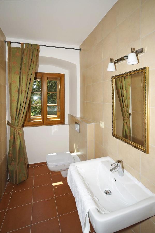 Hotel Kristin Hradek Decin Luaran gambar