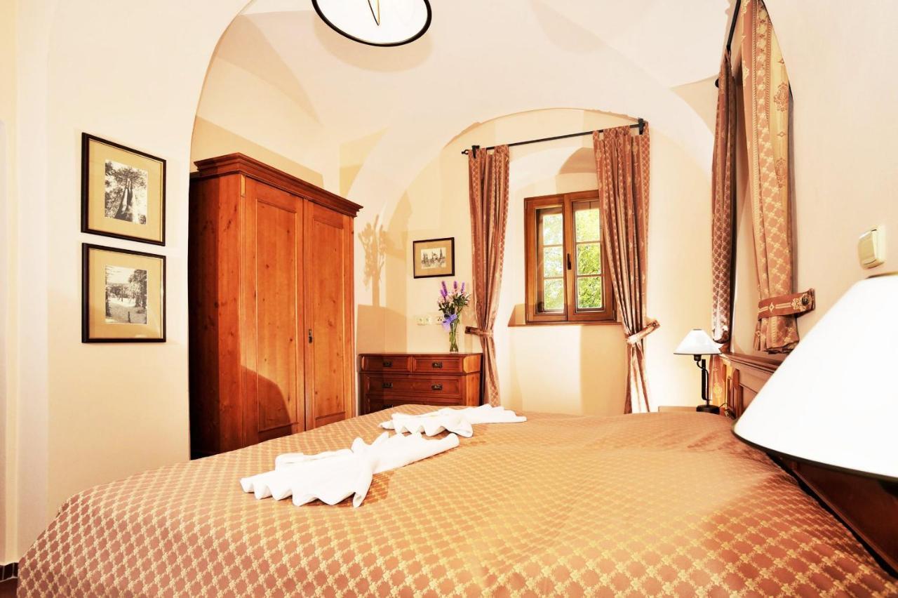 Hotel Kristin Hradek Decin Luaran gambar